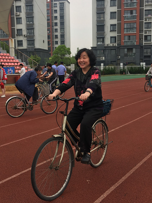 我院教职工积极参加2017年盐城工学院教职工运动会