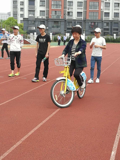 我院教职工积极参加2017年盐城工学院教职工运动会